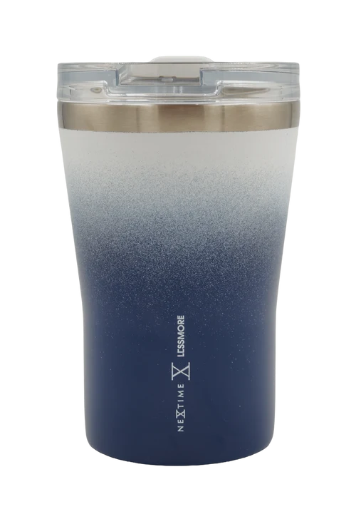 Discover the NeXtime Urban Tumbler Midnight Blue 473ml. Shop this insulated tumbler with a deep blue gradient at Souvenirshop Amsterdam.