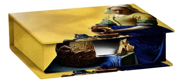Add a touch of Dutch art to your desk with this elegant memo box featuring Johannes Vermeer's beloved masterpiece The Milkmaid. Filled with white note paper, it is perfect for reminders, shopping lists, messages, and everyday notes.